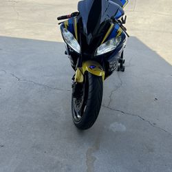 Yamaha  R6 2016
