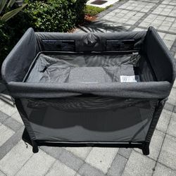 Bugaboo Stardust Play Yard