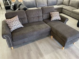 SOFA WITH CHASE