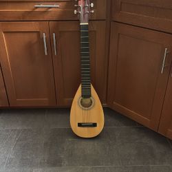 Montana Mini Guitar