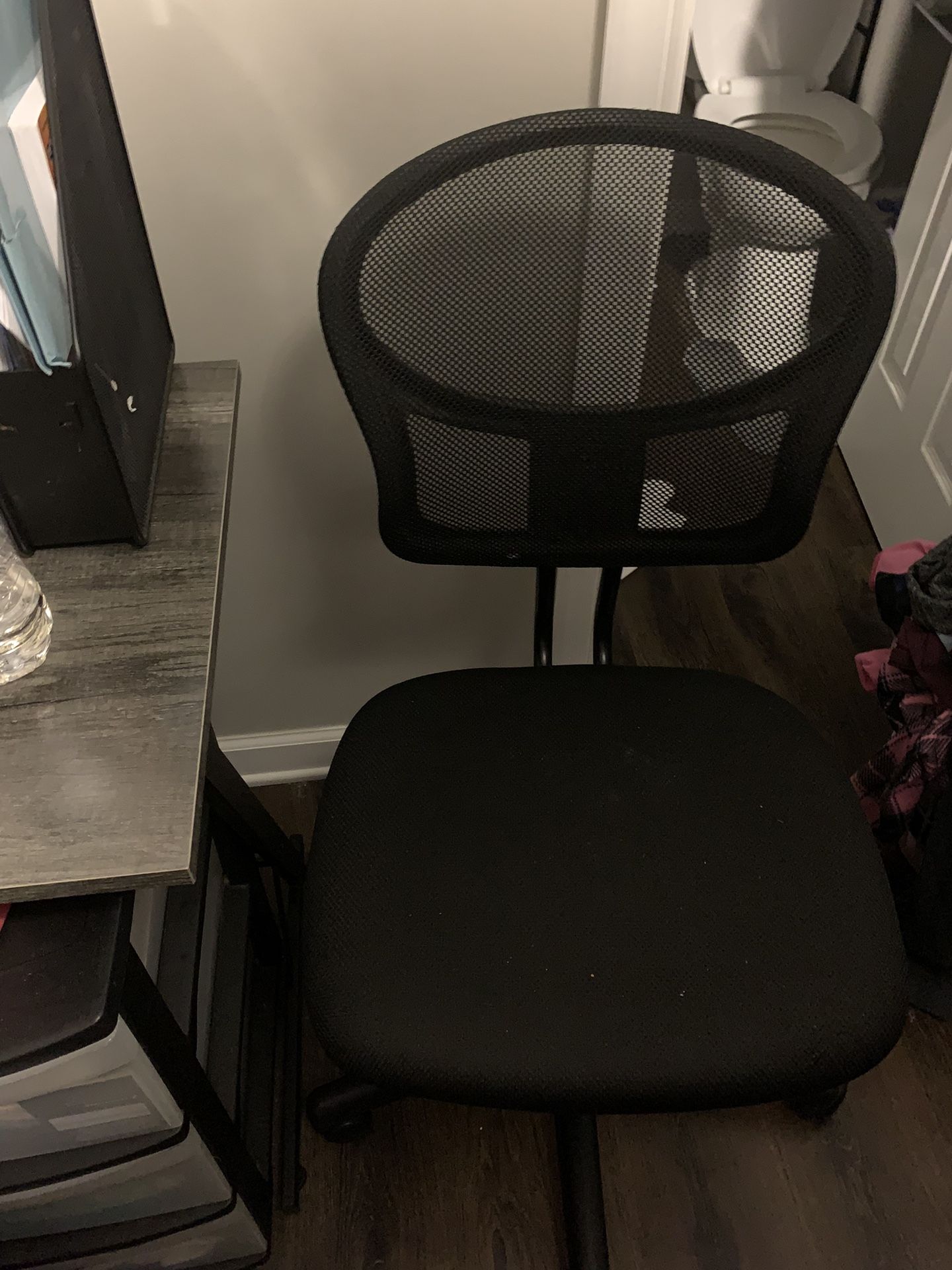 Desk Chair $15