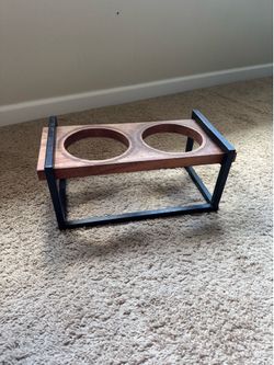Small dog bowl stand