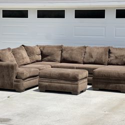 ⚪️Brown U Shaped Sectional | Reversible Chaise | Free Delivery 