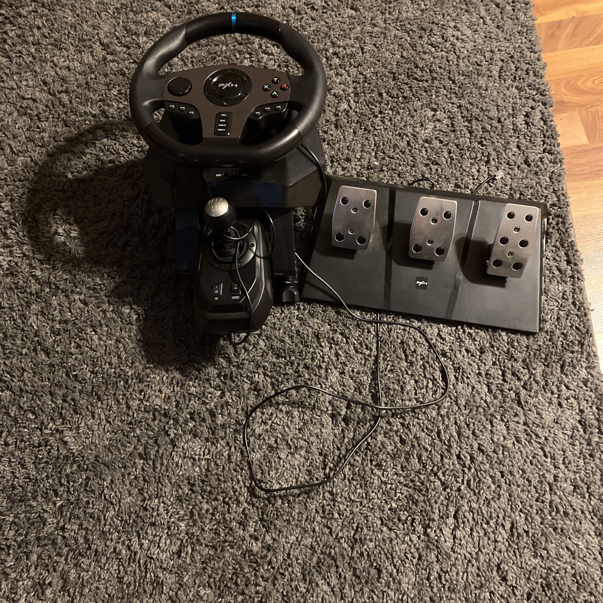 steering wheel with pedals and shifter 