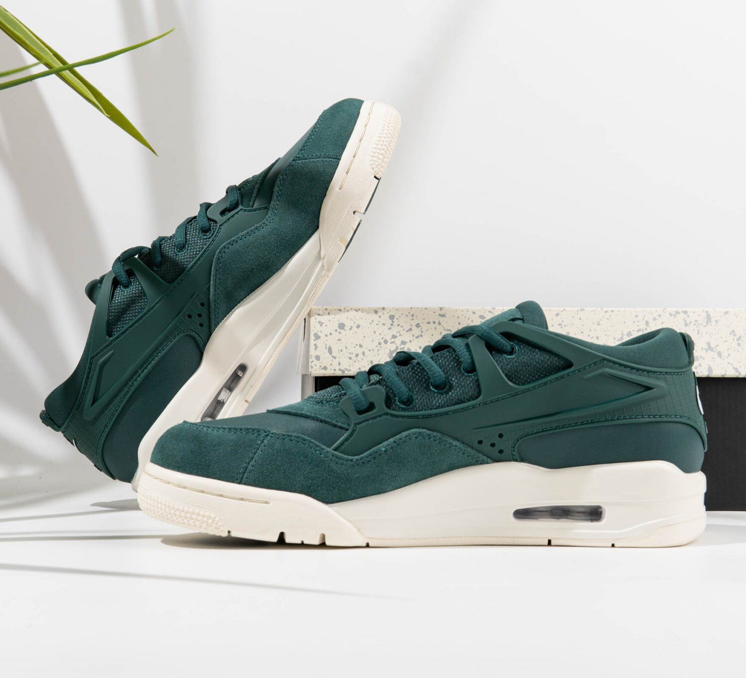 Air Jordan 4 RM Oxidized Green