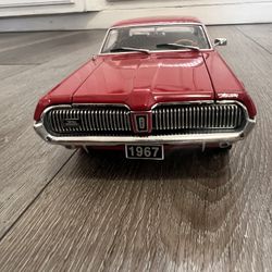 Diecast 1/18 Scale  Sun Star 1967 Mercury Cougar XR7 