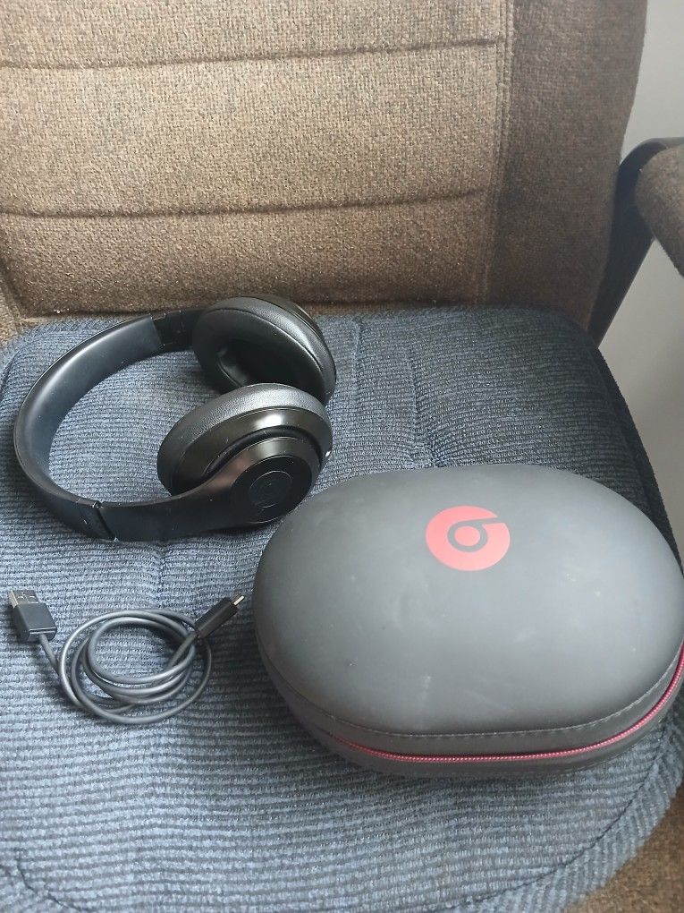 BEATS Studio 3 Wireless Headphones