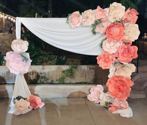 Flowers paper backdrop bridal bride photo