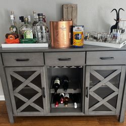 Wine bottle storage 