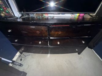 Dresser Nightstand Combo