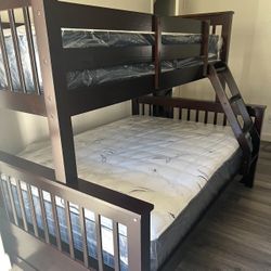 Litera Twin Y Full Size Nueva En Su Caja Incluye Colchones 