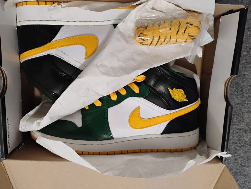 Nike Jordans Youth Size