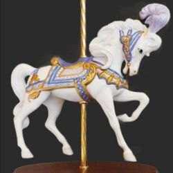 Gorgeous Franklin Mint 1989 "Carousel Majesty" the carousel horse statue figurine.