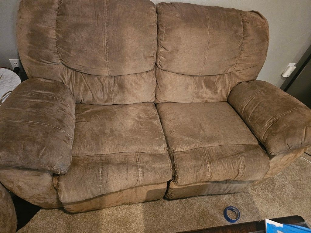 Free Recliner Couches