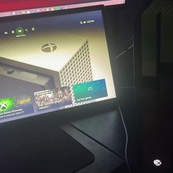 XBOX ONE S and Oculus Quest 2
