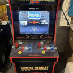 Mortal Combat Arcade Game