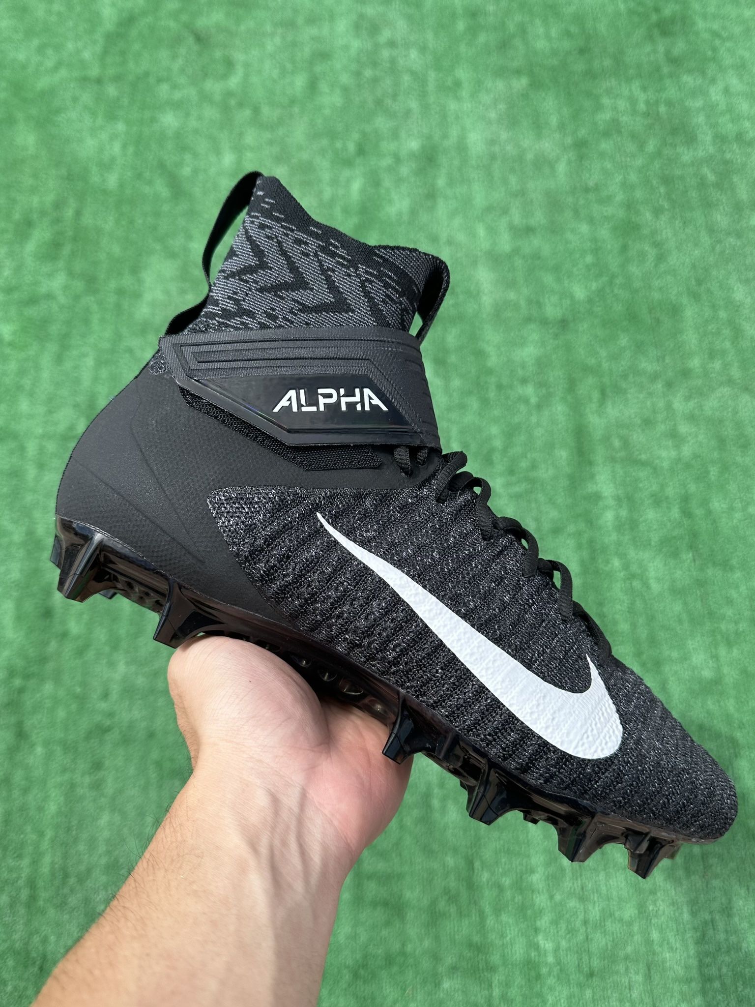 NIKE ALPHA MENACE ELITE 2 FLYKNIT “BLACK / WHITE” FOOTBALL CLEATS (Size 11.5, Men’s)