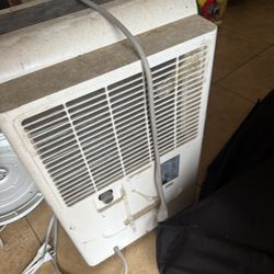 Dehumidifier 
