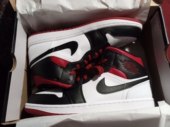 Air Jordan 1 MID 10.5