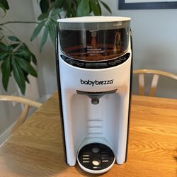 Baby Brezza Formula Formula Dispenser Machine