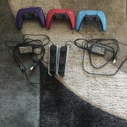PS5 Controllers For Sale $40 Each / Rechargeable stations for sale $15 Each