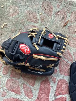 Rawlings baseball glove