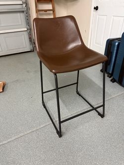 Brown Counter Height Bar Stool –very  Good Condition