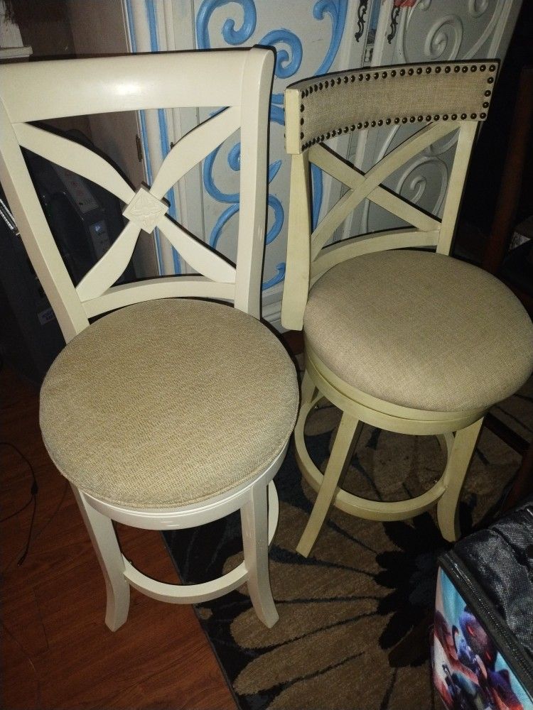 2 Swivel Chairs