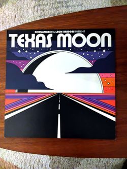 Texas Moon Vinyl - Khruangbin and Leon Bridges
