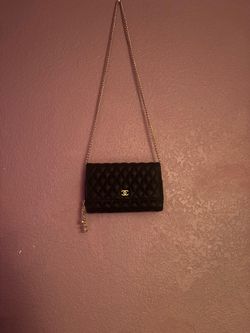 Small black purse