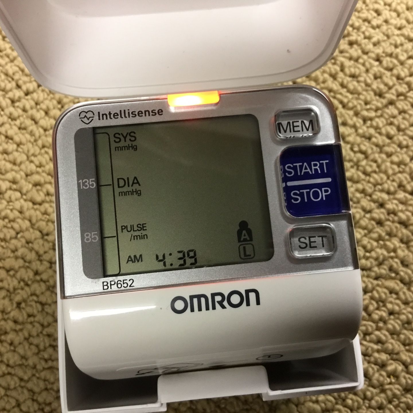 Omron 7 Series Wrist Blood Pressure Monitor (Model BP652N) 