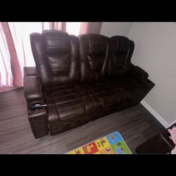 Reclining Sofas 