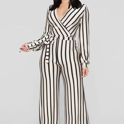 Black And White Romper Size L 