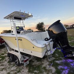 SEAFOX 216 DEL 2008 CON UN SUZUKI 150 FOUR STROKE CON 760 HORAS ESTA EN NAPLES INTERESADOS LLAMAR 786@915@2829 