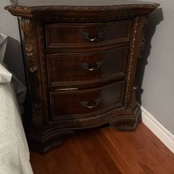 Oak Brown Bedside Chest Regal Style