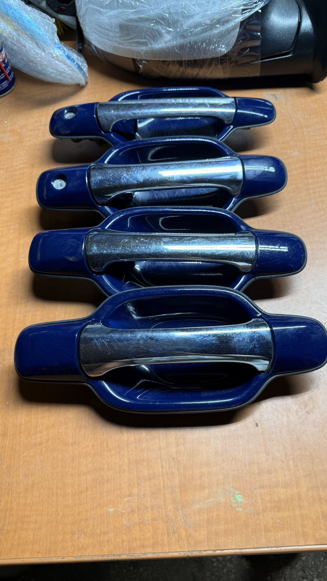 04-12 Chevy Colorado Door Handles