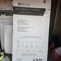 38X38 Corner Shower