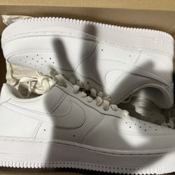 White Air Force 1’s Size 8.5 M