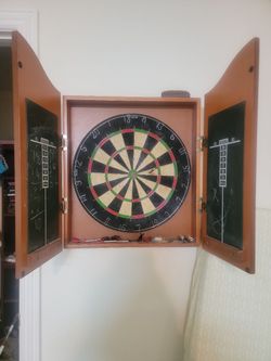 Darts  Game.Wall mounted