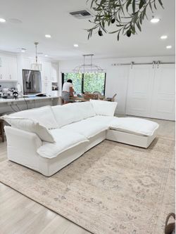 White cloud sectional (NEW)