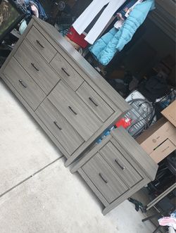 Queen size bedroom set