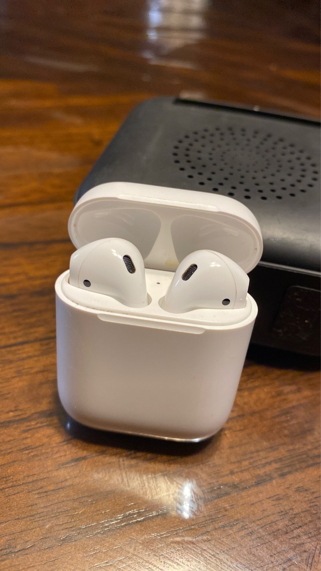 Apple Air Pods 2 with Cases