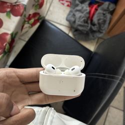 AirPod Pros (Barely Used)