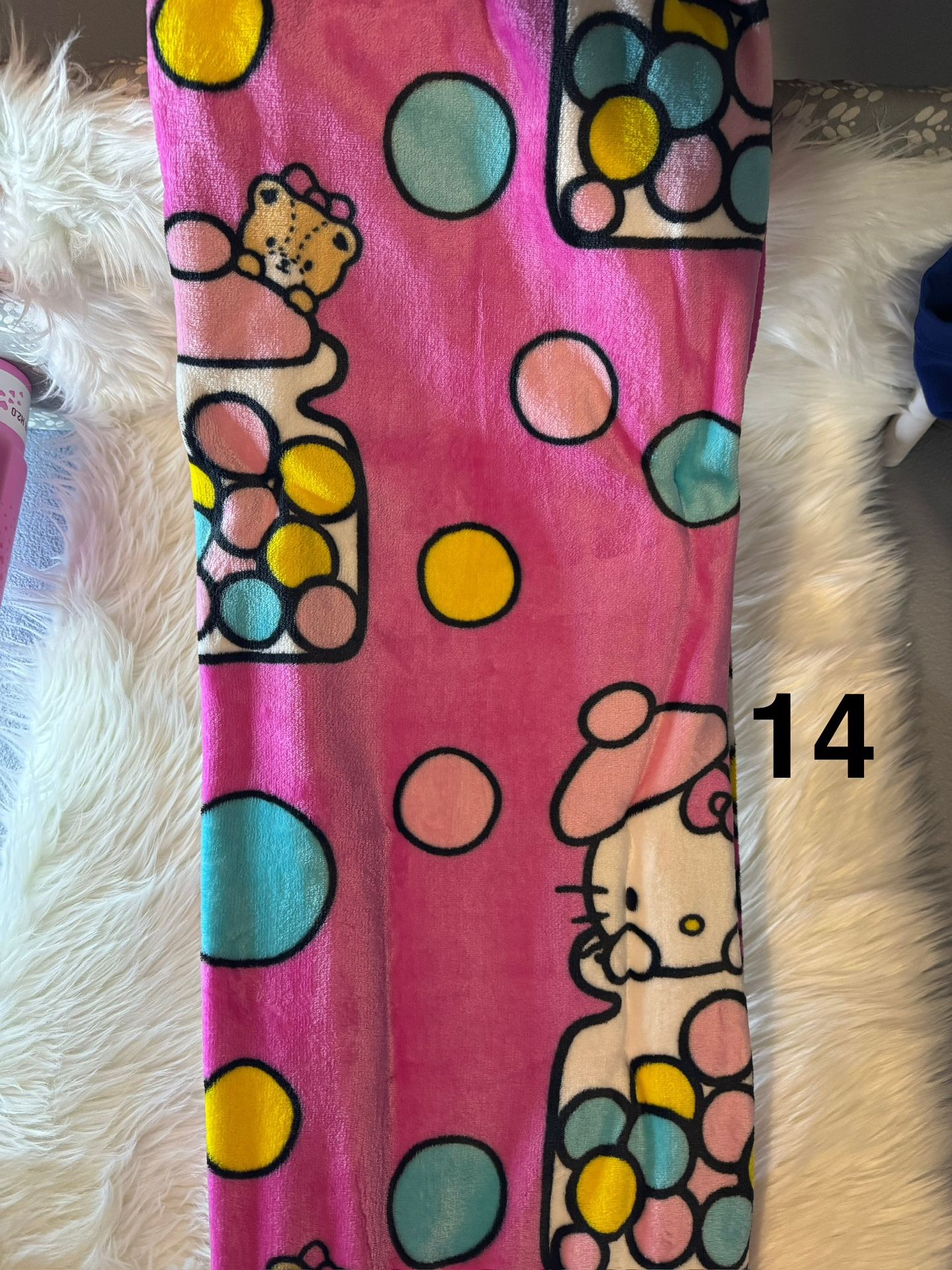 Hello Kitty Throw