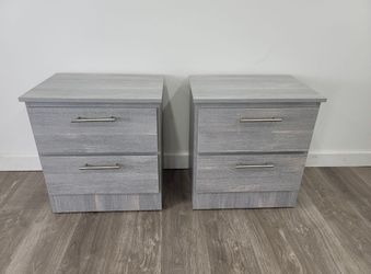 Nightstands-Mesitas de noche