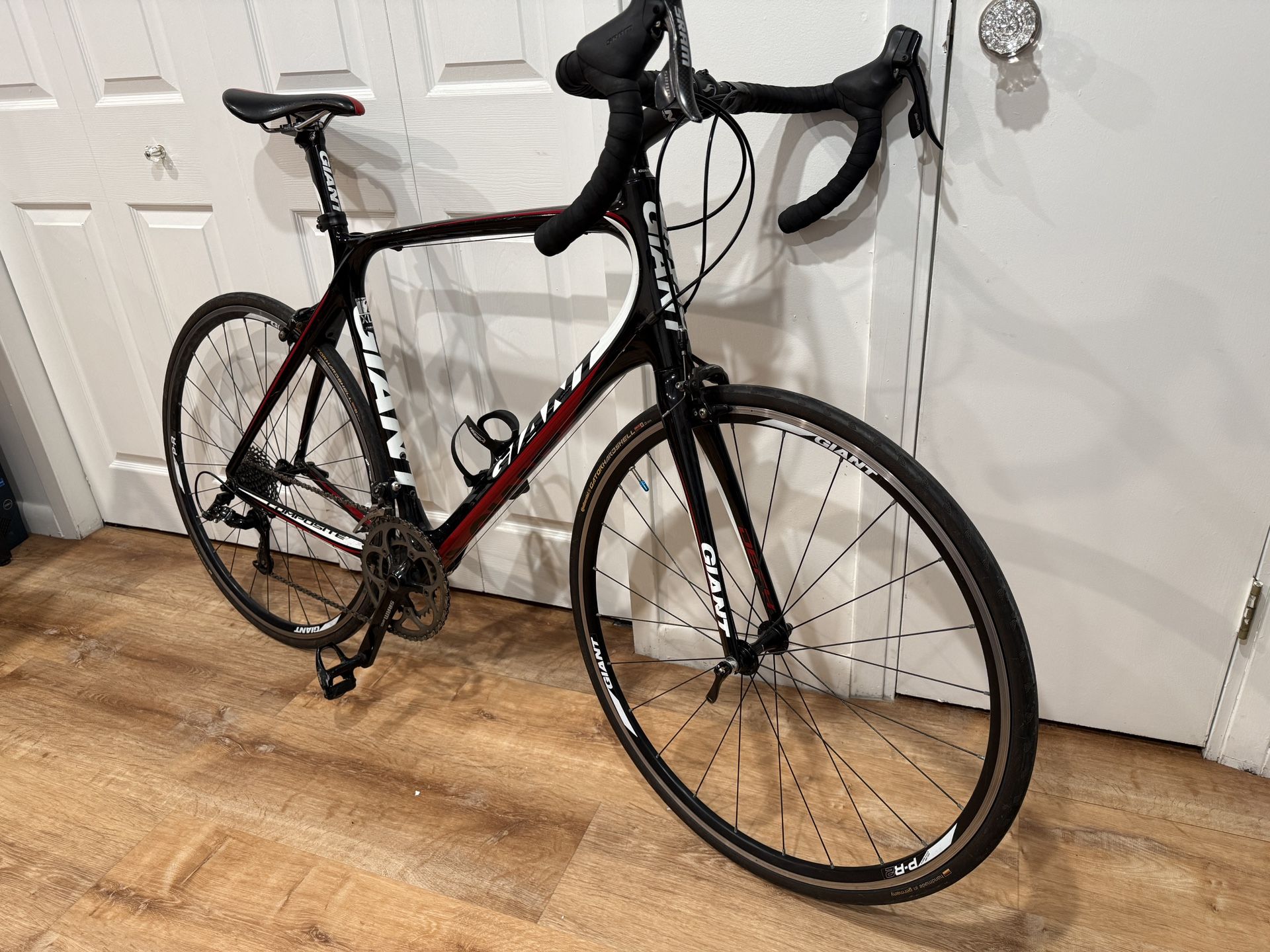 Giant defy 2 Carbon XL composite SRAM Apex