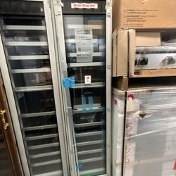 Thermador 18” Built-In Wine Cooler – Model T18IW905SP NEW – Factory Condition