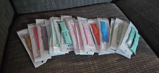 Lot of 21 Apple Watch Bands