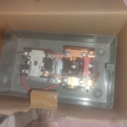 Square D 8911DPSG42V09 definite purpose starter. 