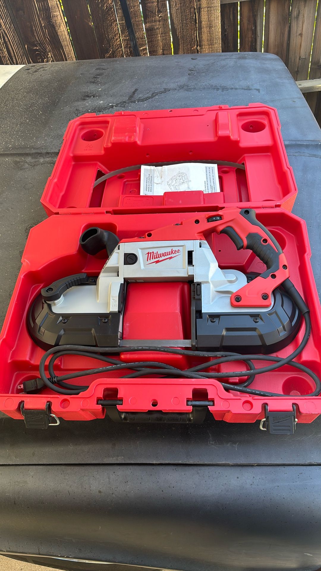 Milwaukee Deep Cut Band Saw